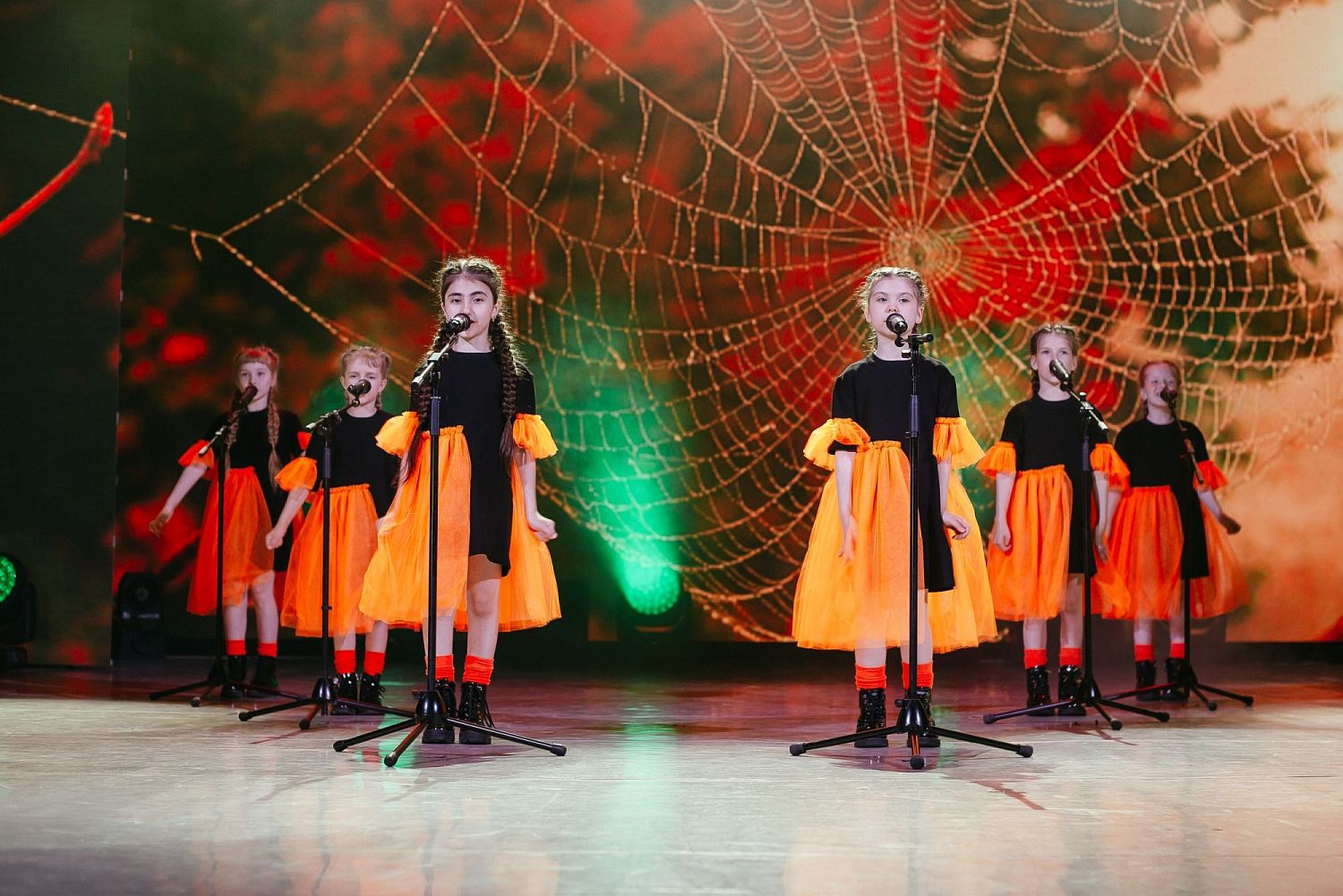 Шоу-группа «Паприка»